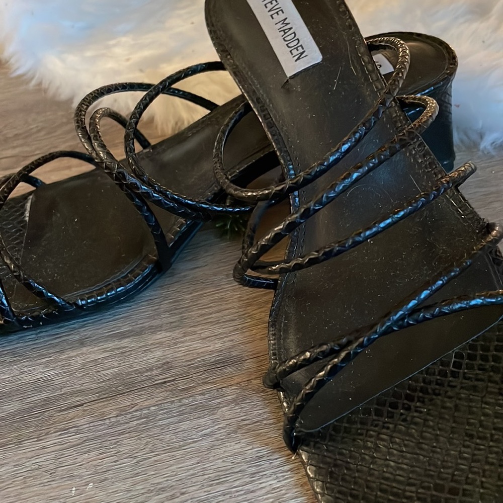 Black Steve Madden Strappy Sandal - Picture 2 of 3